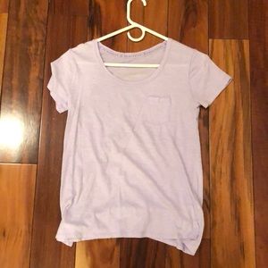 Purple t-shirt with pocket on the side